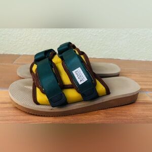 Suicoke Moto Cab Green, Yellow, Tan, & Brown Slip On Sandal Slipper Size: 8